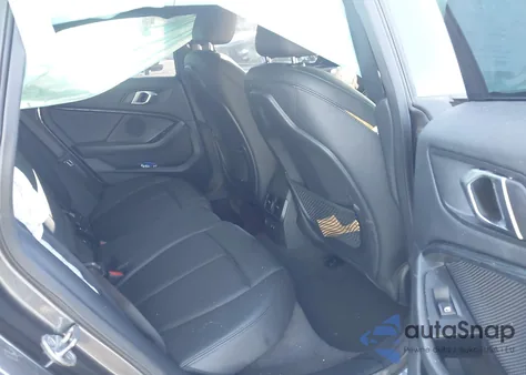 2021 BMW 228I Gran Coupe xDrive z USA, uszkodzony, nr VIN WBA73AK08M7H61171